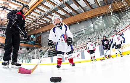 Esso supports kids hockey